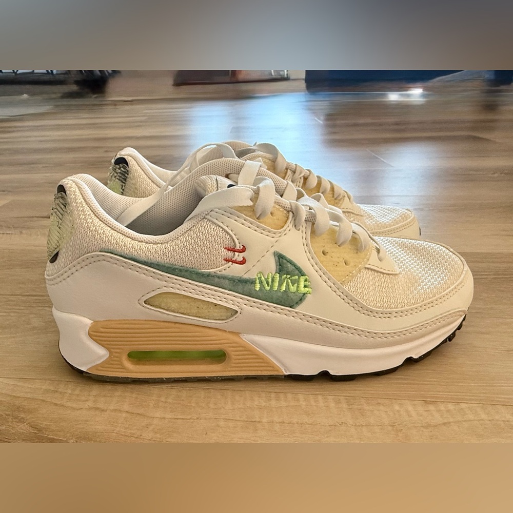 Nike Women's Cream and White Sneakers